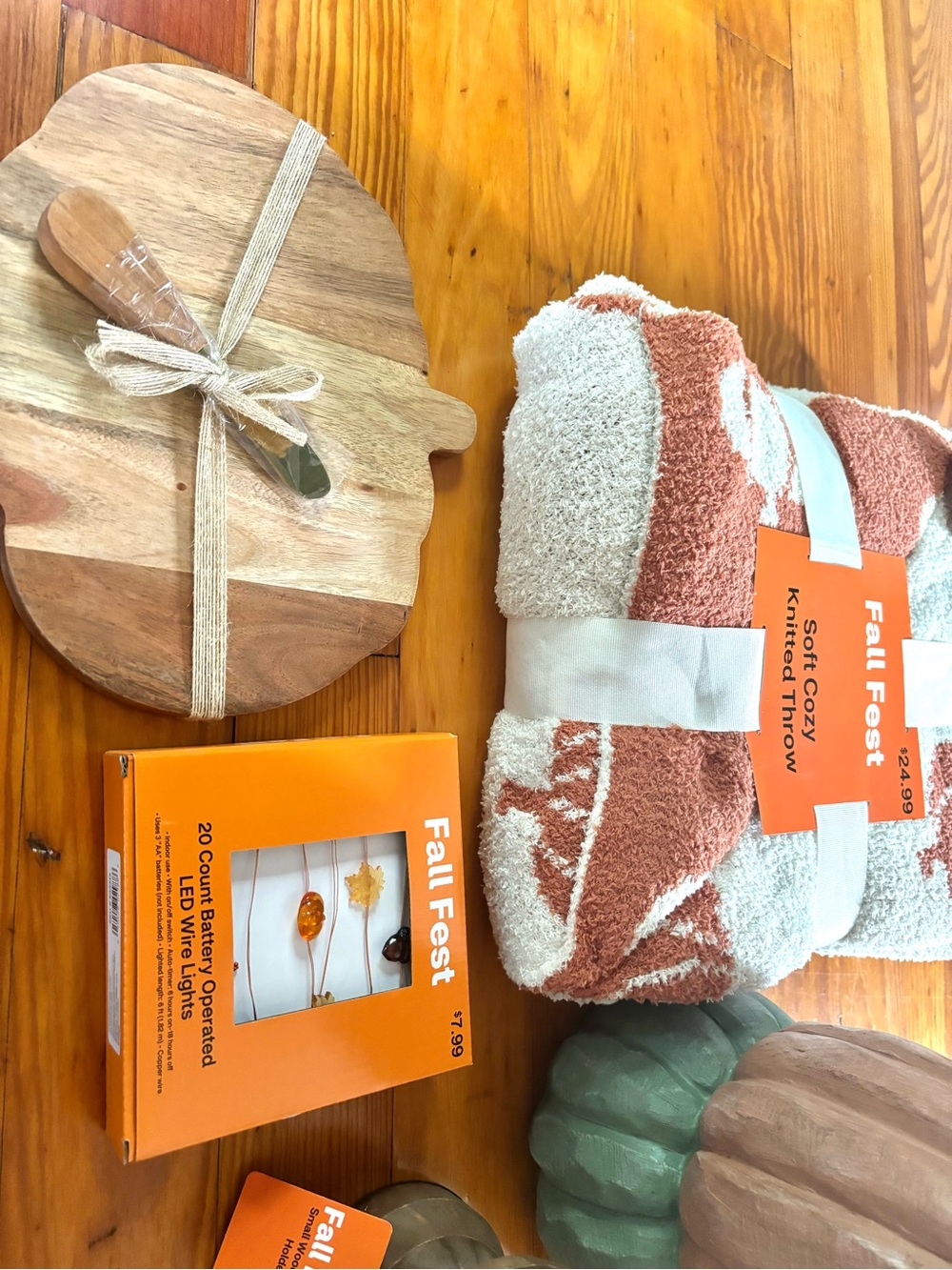Fall Decor Bundle NWT - Picture 4 of 5